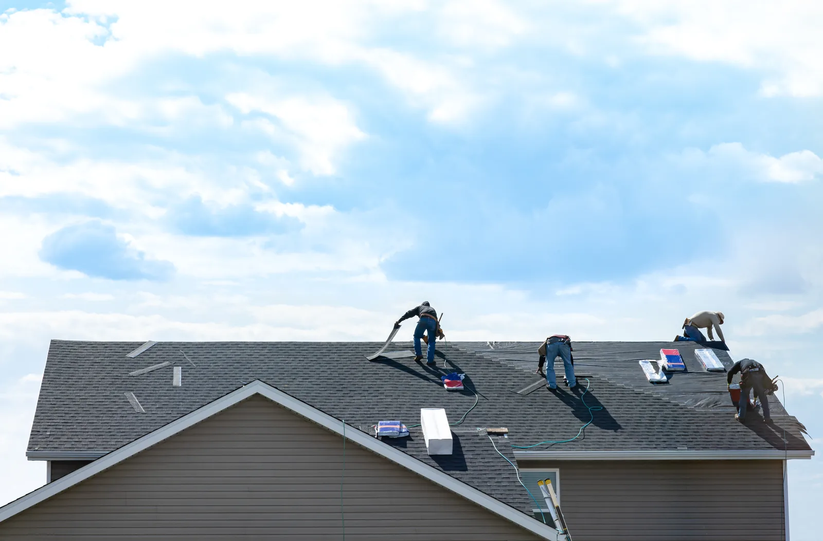 crew roof install