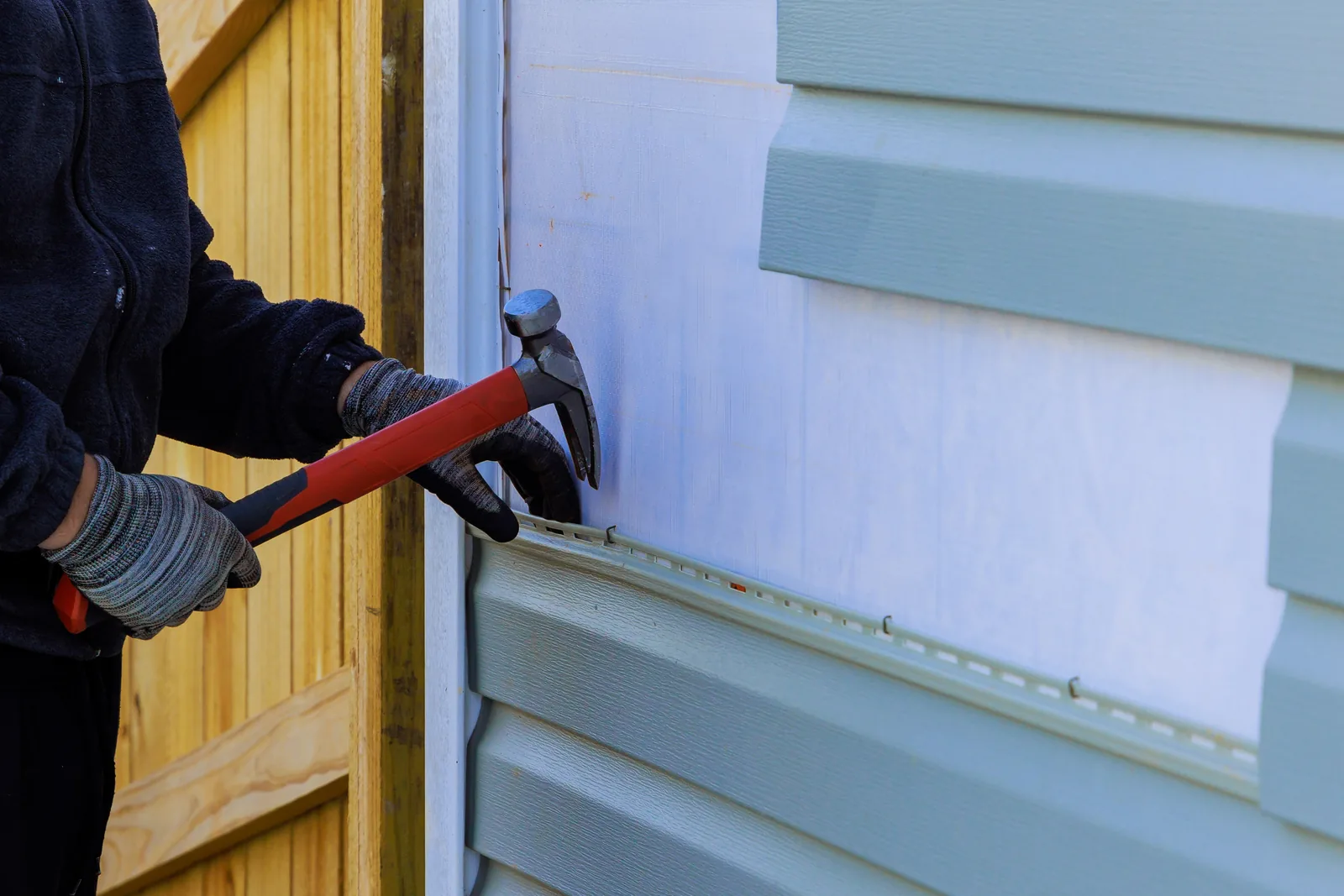 siding install closeup